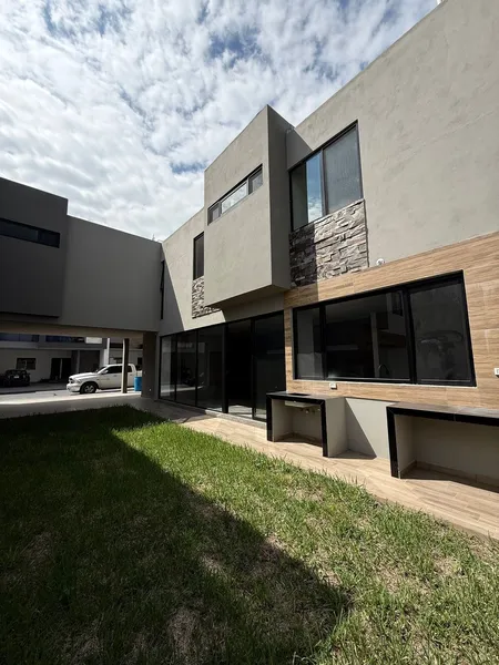 Casa en venta · Altares Residencial, Santiago, Nuevo León Casa en venta · Altares Residencial, Santiago, Nuevo León