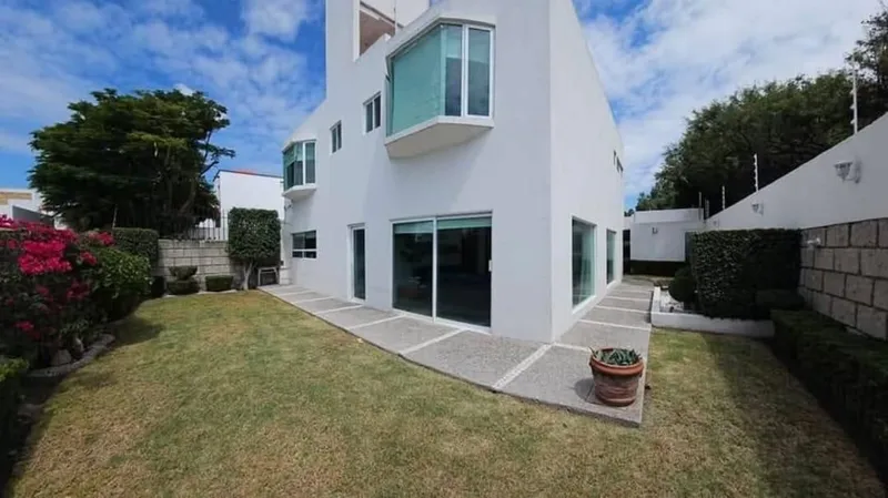 Casa en venta · Juriquilla, Santiago de Querétaro, Querétaro Casa en venta · Juriquilla, Santiago de Querétaro, Querétaro
