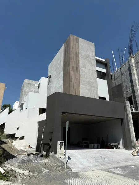Casa en venta · Alamosur, Santiago, Nuevo León