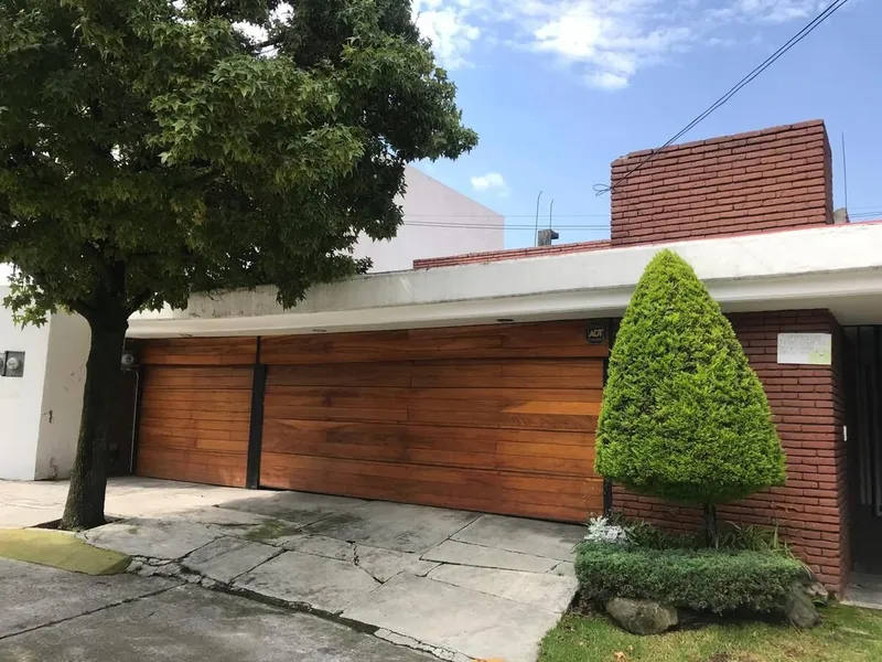 Casa en venta · Lomas de Tecamachalco, Naucalpan de Juárez, Estado de México