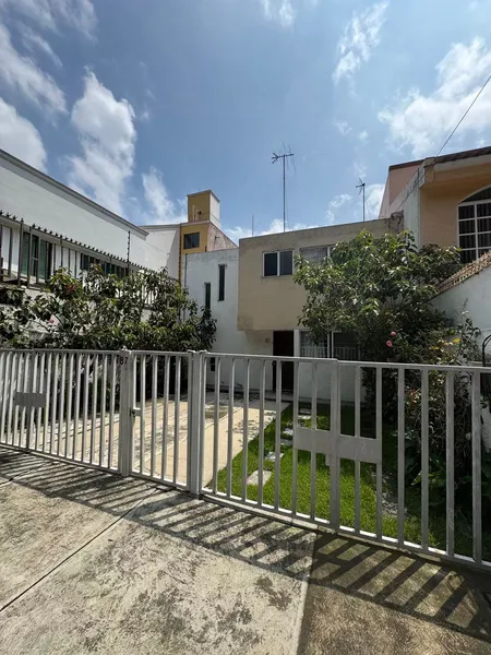 Casa en venta · Coyoacán, Ciudad de México Casa en venta · Coyoacán, Ciudad de México