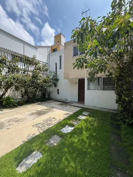 Casa en venta · Coyoacán, Ciudad de México Casa en venta · Coyoacán, Ciudad de México