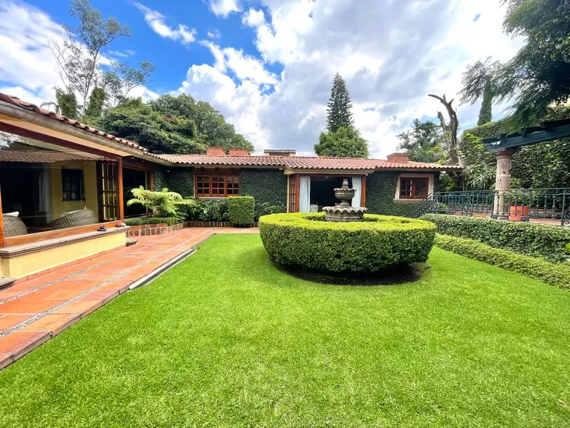 Casa en venta · Lomas Hipódromo, Naucalpan de Juárez, Estado de México Casa en venta · Lomas Hipódromo, Naucalpan de Juárez, Estado de México