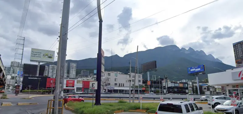 Comercio en alquiler · Cumbres Elite 2 Sector, Monterrey, Nuevo León