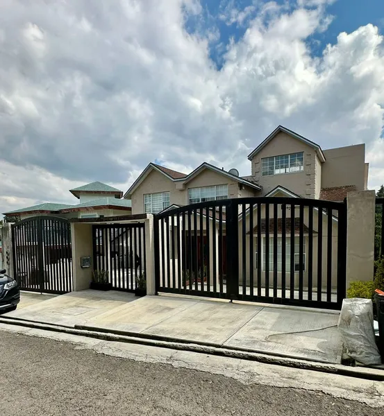 Casa en venta · Atizapán de Zaragoza, Estado de México Casa en venta · Atizapán de Zaragoza, Estado de México