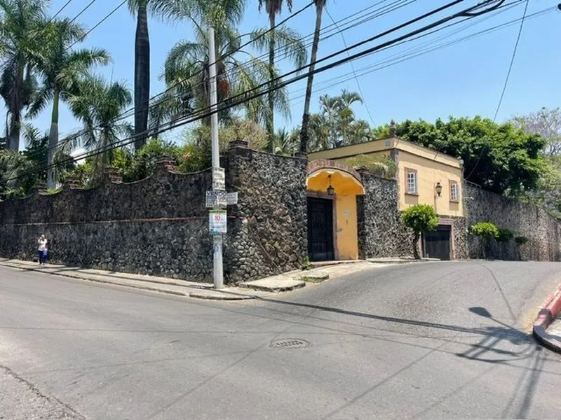 Casa en venta · Acapatzingo, Cuernavaca, Morelos Casa en venta · Acapatzingo, Cuernavaca, Morelos
