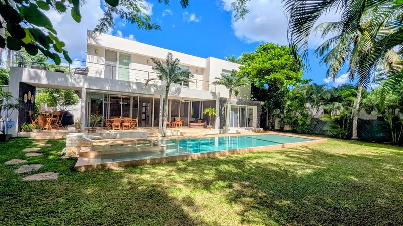 Casa en venta · Club de Golf La Ceiba, Mérida, Yucatán