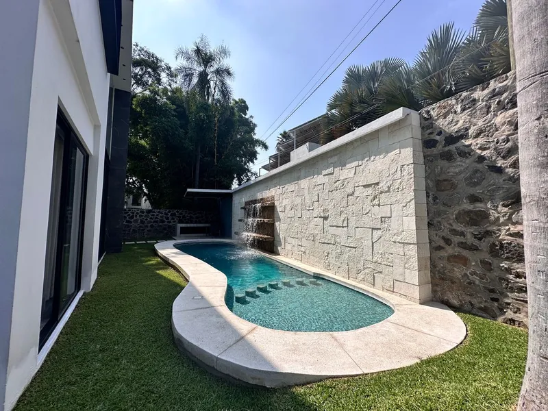 Casa en venta · Palmira Tinguindin, Cuernavaca, Morelos