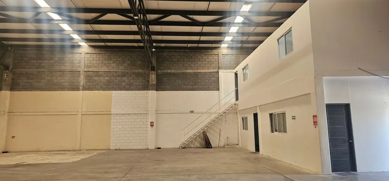 Nave industrial en alquiler · Residencial de la Sierra, Santa Catarina, Nuevo León