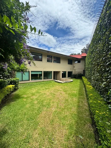 Casa en venta · Bosque de las Lomas, Miguel Hidalgo, Ciudad de México Casa en venta · Bosque de las Lomas, Miguel Hidalgo, Ciudad de México