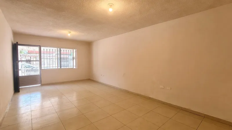 Casa en venta · Bernardo Reyes, Monterrey, Nuevo León