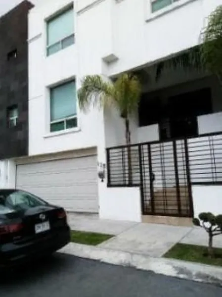 Casa en venta · Bosques de las Cumbres, Monterrey, Nuevo León Casa en venta · Bosques de las Cumbres, Monterrey, Nuevo León