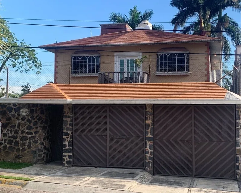Casa en venta · Burgos, Cuernavaca, Morelos Casa en venta · Burgos, Cuernavaca, Morelos