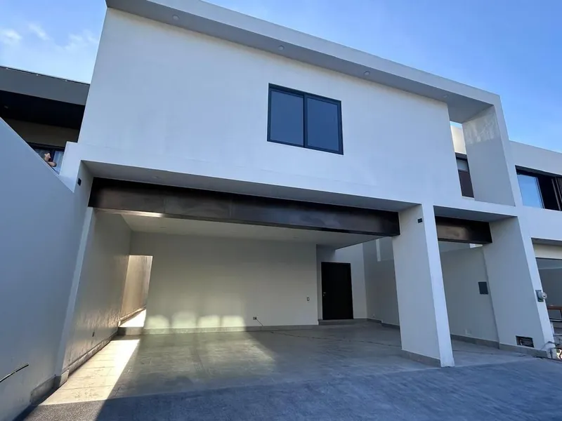Casa en venta · Amorada Privada Residencial, Santiago, Nuevo León Casa en venta · Amorada Privada Residencial, Santiago, Nuevo León