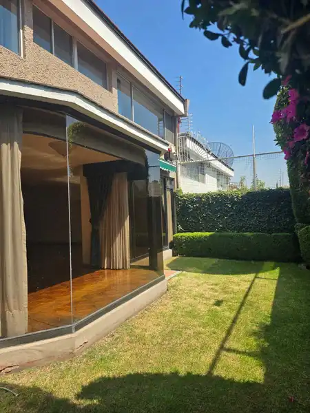 Casa en venta · Lomas de Tecamachalco Sección Bosques I y II, Huixquilucan, Estado de México Casa en venta · Lomas de Tecamachalco Sección Bosques I y II, Huixquilucan, Estado de México
