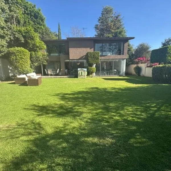 Casa en venta · Bosques de las Lomas, Cuajimalpa de Morelos, Ciudad de México
