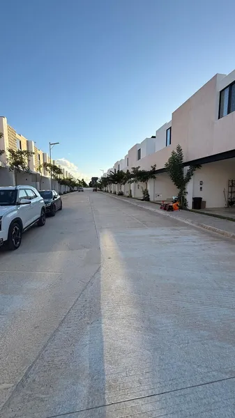 Casa en venta · Cholul, Mérida, Yucatán Casa en venta · Cholul, Mérida, Yucatán