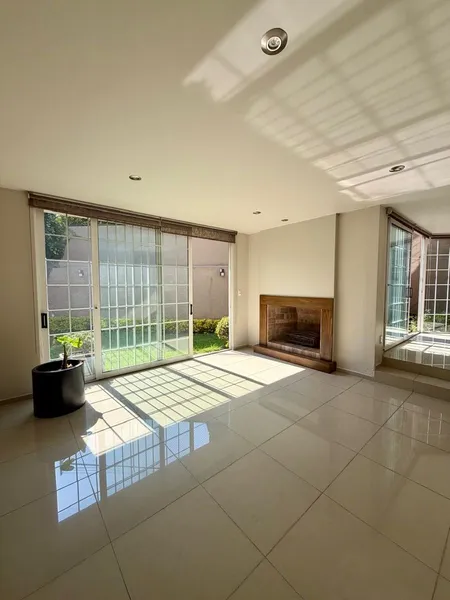 Casa en venta · Ampliación Lomas de San Bernabé, La Magdalena Contreras, Ciudad de México Casa en venta · Ampliación Lomas de San Bernabé, La Magdalena Contreras, Ciudad de México