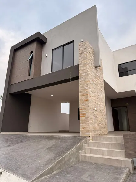 Casa en venta · Alamosur, Santiago, Nuevo León