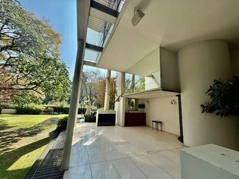 Casa en venta · Lomas Altas, Miguel Hidalgo, Ciudad de México Casa en venta · Lomas Altas, Miguel Hidalgo, Ciudad de México