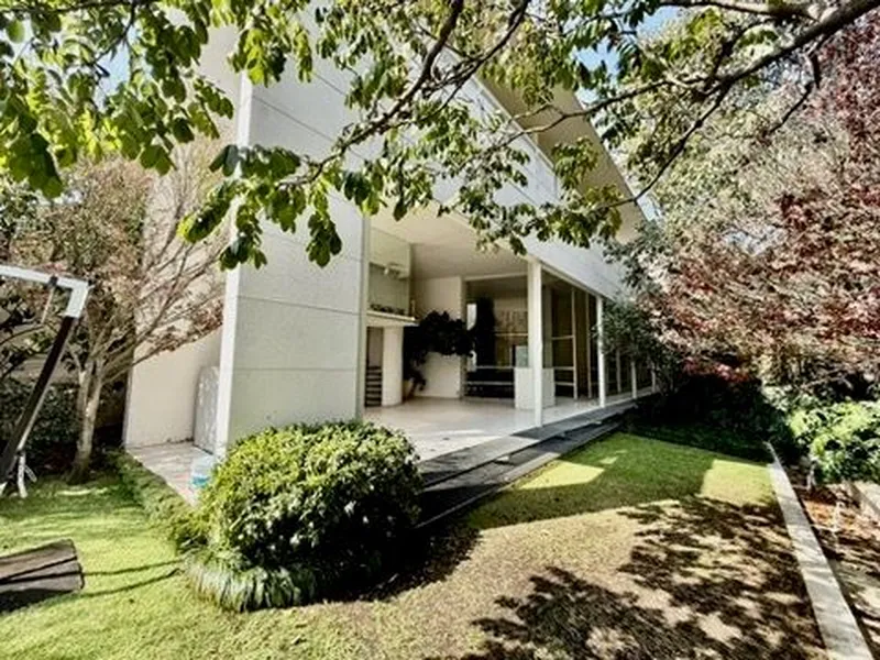 Casa en venta · Lomas Altas, Miguel Hidalgo, Ciudad de México Casa en venta · Lomas Altas, Miguel Hidalgo, Ciudad de México