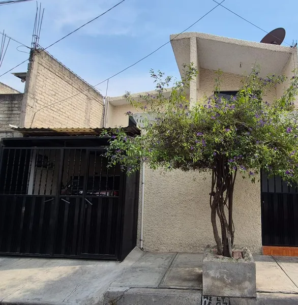 Casa en venta · La Conchita Zapotitlán, Tláhuac, Ciudad de México Casa en venta · La Conchita Zapotitlán, Tláhuac, Ciudad de México
