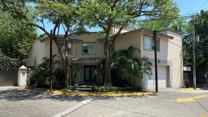 Casa en venta · Palmira Tinguindin, Cuernavaca, Morelos