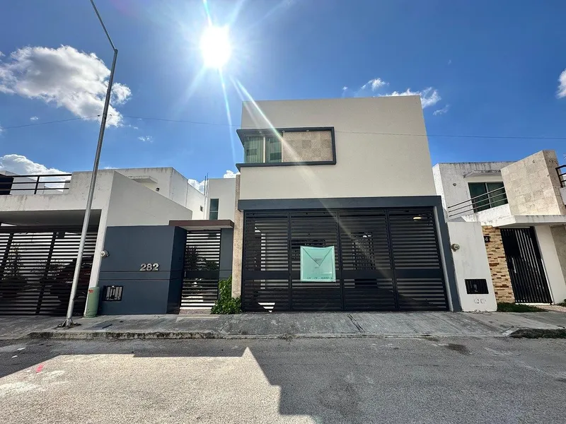 Casa en venta · Residencial Galerias, Mérida, Yucatán