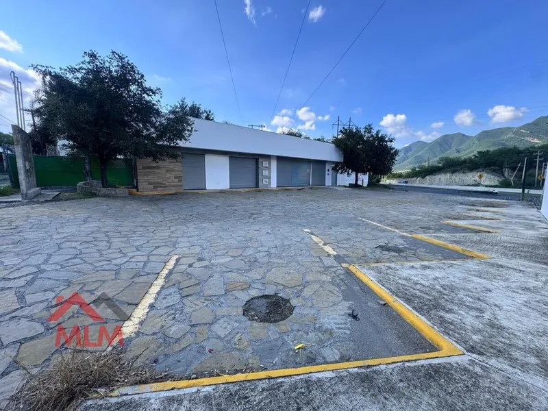 Comercio en alquiler · El Uro, Monterrey, Nuevo León