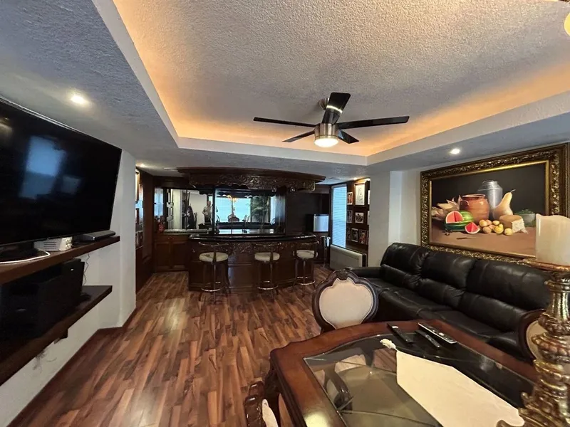 Casa en venta · Del Valle, San Pedro Garza García, Nuevo León