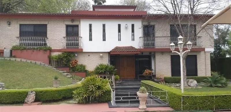 Casa en venta · Del Valle, San Pedro Garza García, Nuevo León