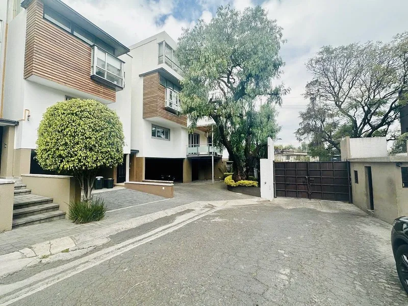 Casa en venta · Santa Úrsula Xitla, Tlalpan, Ciudad de México Casa en venta · Santa Úrsula Xitla, Tlalpan, Ciudad de México