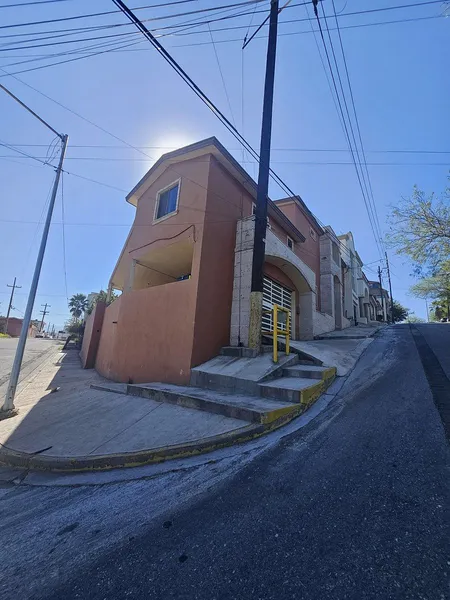 Casa en venta · Lomas del Roble, San Nicolás de los Garza, Nuevo León