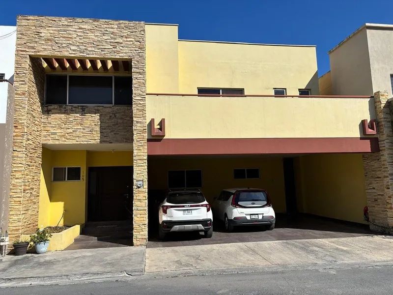 Casa en venta · Lagos del Vergel, Monterrey, Nuevo León Casa en venta · Lagos del Vergel, Monterrey, Nuevo León