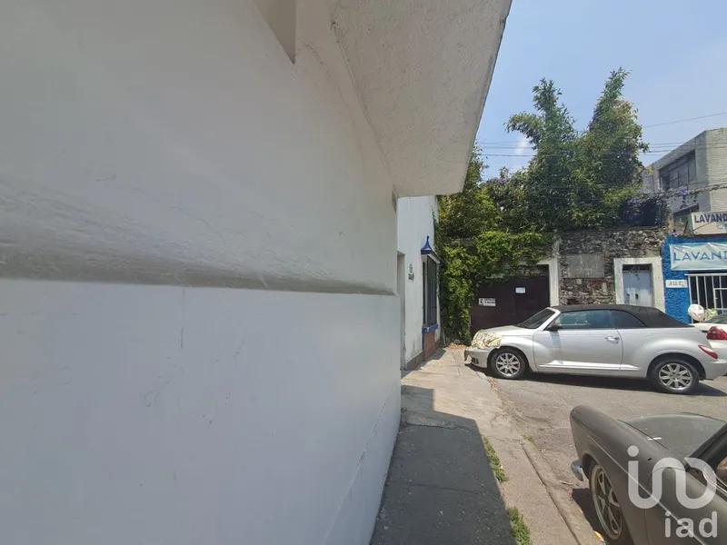 Casa en venta · 8 de Agosto, Benito Juárez, Ciudad de México Casa en venta · 8 de Agosto, Benito Juárez, Ciudad de México