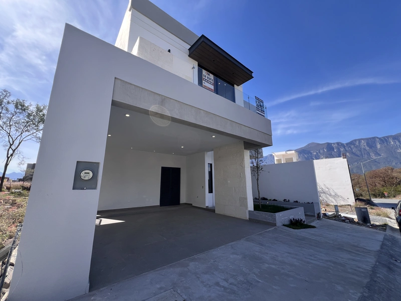 Casa en venta · El Yerbaniz, Santiago, Nuevo León