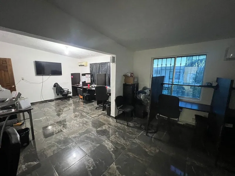 Casa en venta · Las Cumbres, Monterrey, Nuevo León Casa en venta · Las Cumbres, Monterrey, Nuevo León