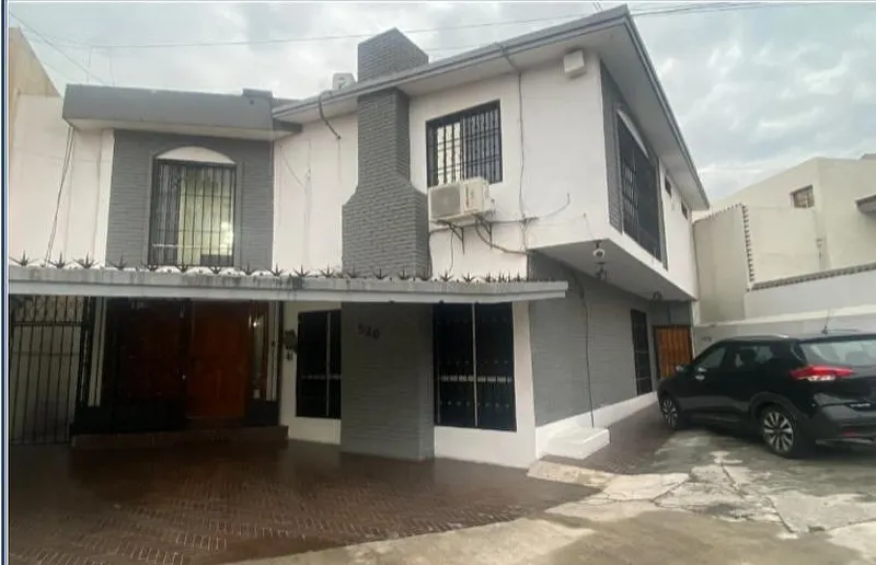 Casa en venta · Las Cumbres, Monterrey, Nuevo León Casa en venta · Las Cumbres, Monterrey, Nuevo León
