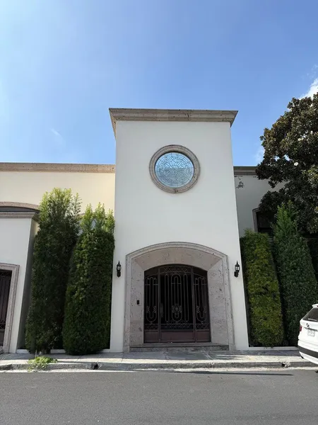 Casa en venta · Del Valle, San Pedro Garza García, Nuevo León