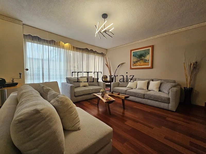 Casa en venta · Ciudad Satélite, Naucalpan de Juárez, Estado de México Casa en venta · Ciudad Satélite, Naucalpan de Juárez, Estado de México