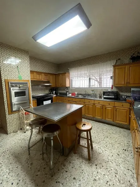 Casa en venta · Las Cumbres, Monterrey, Nuevo León Casa en venta · Las Cumbres, Monterrey, Nuevo León