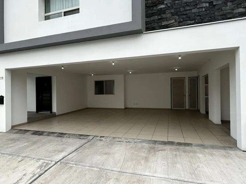 Casa en venta · Instituto Tecnológico de Estudios Superiores de Monterrey, Monterrey, Nuevo León