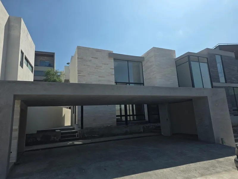 Casa en venta · Sierra Alta, Monterrey, Nuevo León