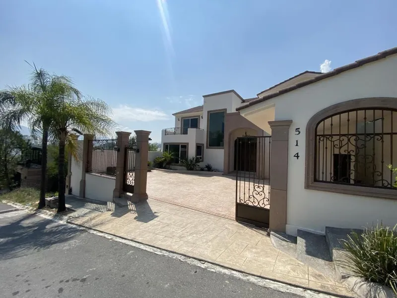 Casa en venta · Bosques de Valle Alto, Monterrey, Nuevo León