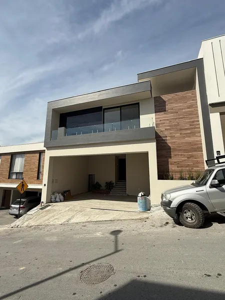 Casa en venta · Castaños del Vergel, Monterrey, Nuevo León