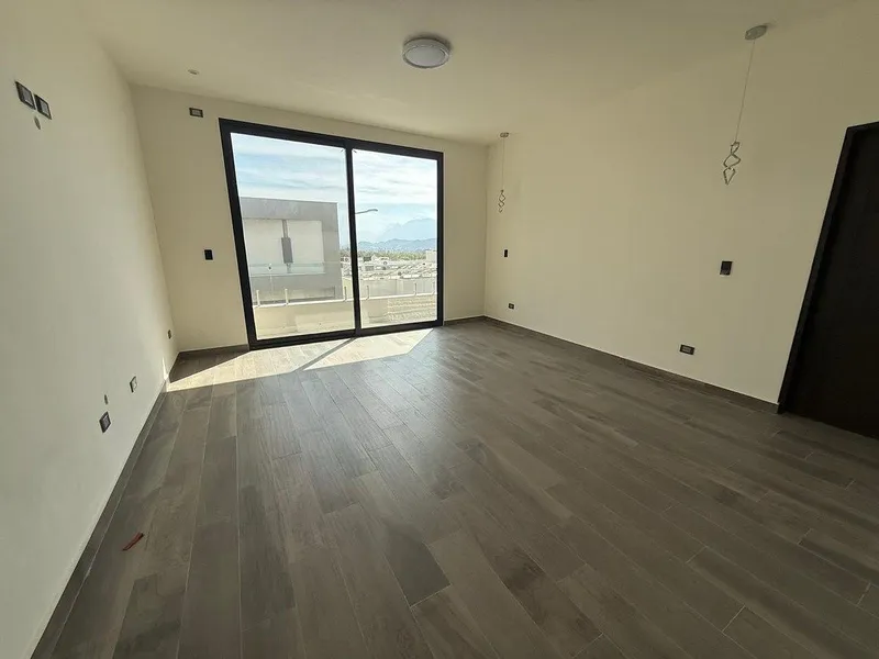 Casa en venta · Castaños del Vergel, Monterrey, Nuevo León