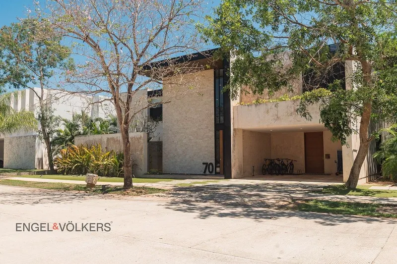 Casa en venta · Yucatán Country Club, Mérida, Yucatán