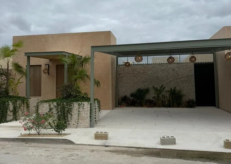 Casa en venta · Cholul, Mérida, Yucatán Casa en venta · Cholul, Mérida, Yucatán