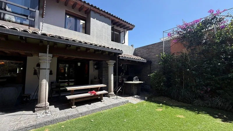 Casa en venta · Bosques de las Lomas, Cuajimalpa de Morelos, Ciudad de México