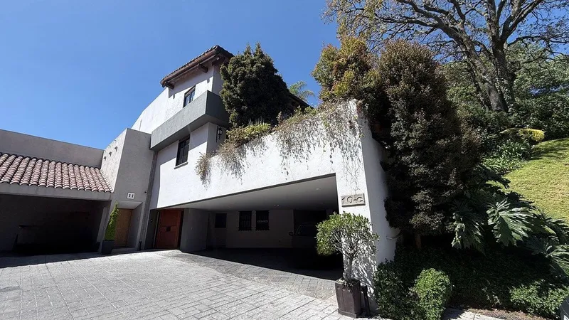 Casa en venta · Bosques de las Lomas, Cuajimalpa de Morelos, Ciudad de México